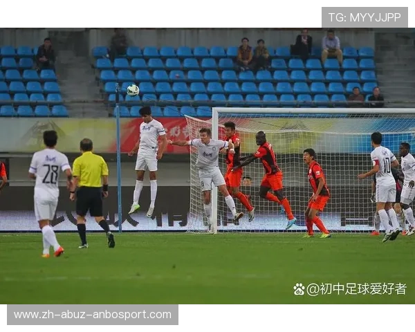 足球比赛中的高强度防守与反击转化